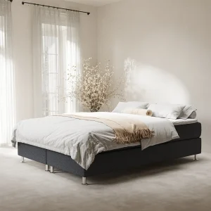 Boxspringbed met hoofdeinde van geweven stof – Sub – matras en dekmatras – 200×200 cm – zwart