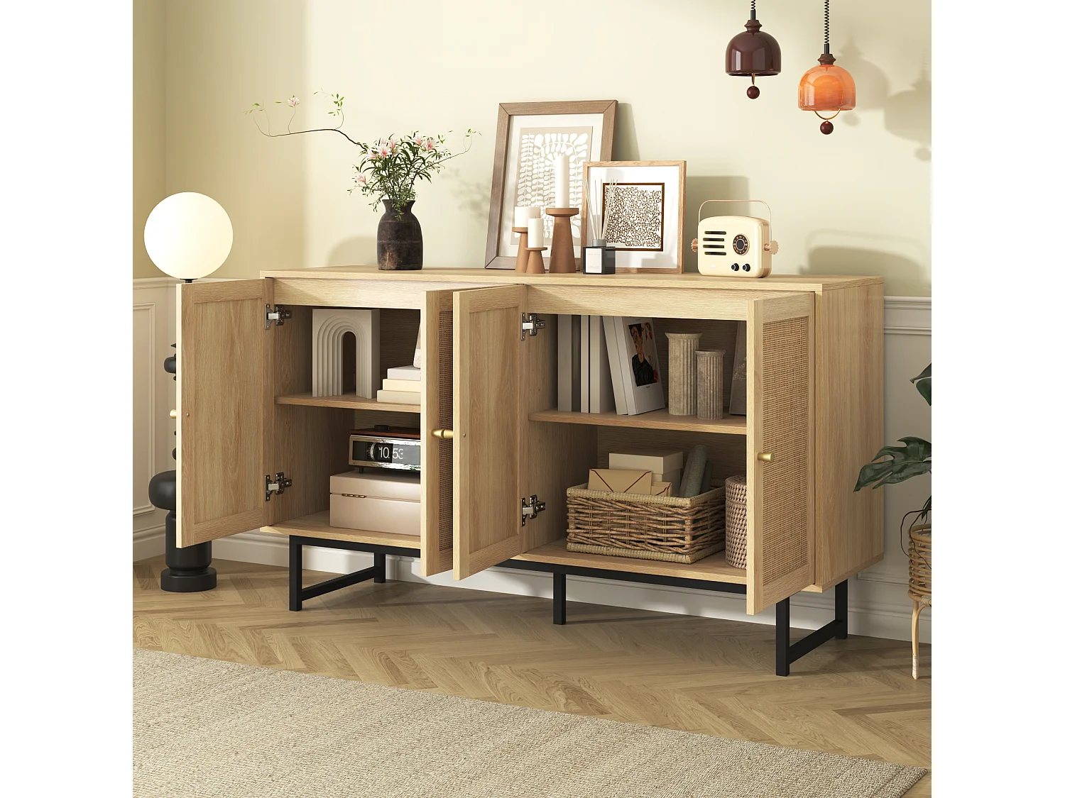 Buffetkast met 4 rotandeuren, zwarte poten, naturel 140 x 39,5 x 80 cm.