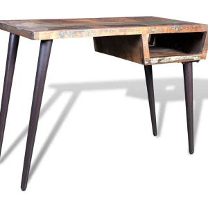 Bureau met ijzeren poten gerecycled hout