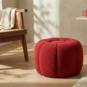 Design poef bloem in rode bouclé stof DELPODA Design poef bloem in rode bouclé stof DELPODA