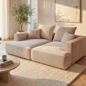 Driezitsbank met diepe zitting van beige ribfluweel en design-stijl PINETA Driezitsbank met diepe zitting van beige ribfluweel en design-stijl PINETA
