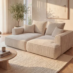 Driezitsbank met diepe zitting van beige ribfluweel met brede ribbels PINETA Driezitsbank met diepe zitting van beige ribfluweel met brede ribbels PINETA