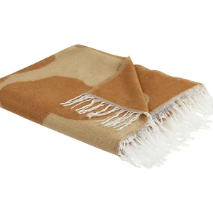 Deken beige/oranje 130 x 170 cm BANGRE Deken beige/oranje 130 x 170 cm BANGRE