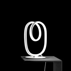 Diva – Lampe de table LED dimmable – Aluminium blanc satiné, diffuseur en silicone, lumière chaude 3000K, 17W Diva – Lampe de table LED dimmable – Aluminium blanc satiné, diffuseur en silicone, lumière chaude 3000K, 17W